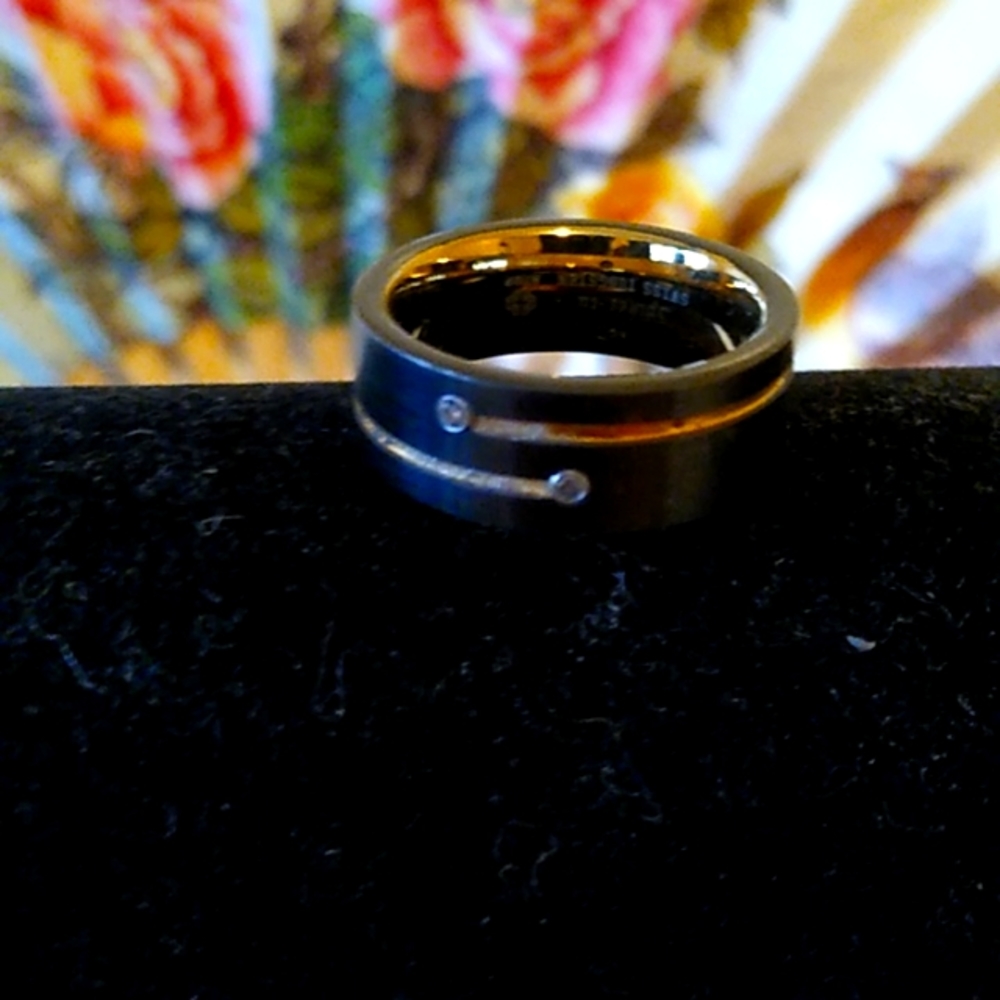 Men's ring 😎 - Picture 1 of 4